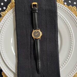 Vintage Movado Museum Collection Ladies Watch. 87 E4 0823 Black & Gold